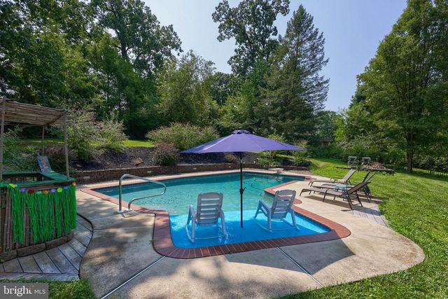 408 MARLOWE GARTH, Red Lion, PA 17356