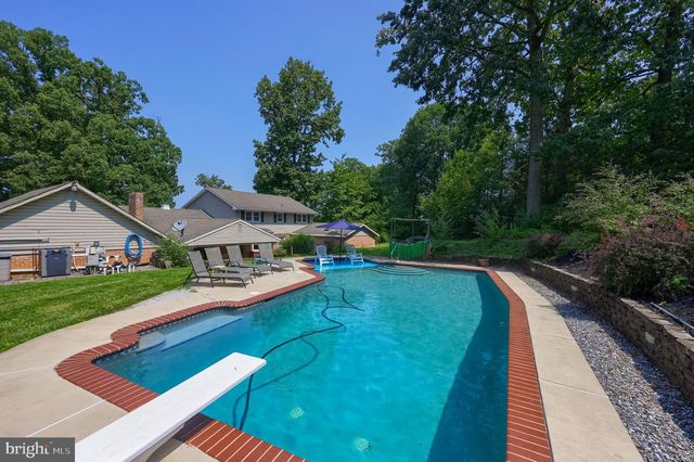 408 MARLOWE GARTH, Red Lion, PA 17356