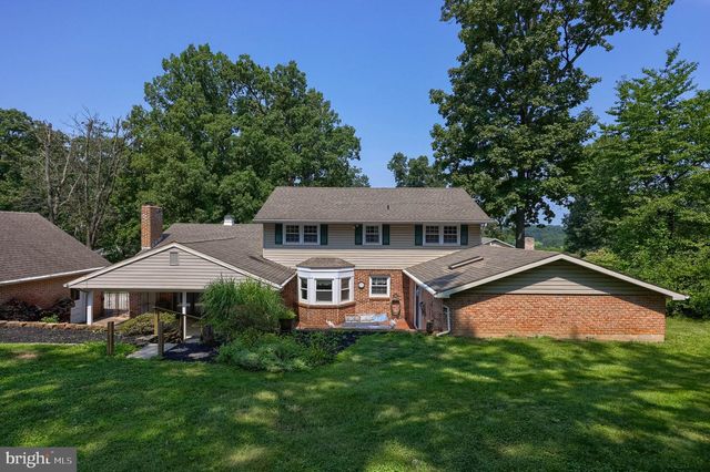 408 MARLOWE GARTH, Red Lion, PA 17356