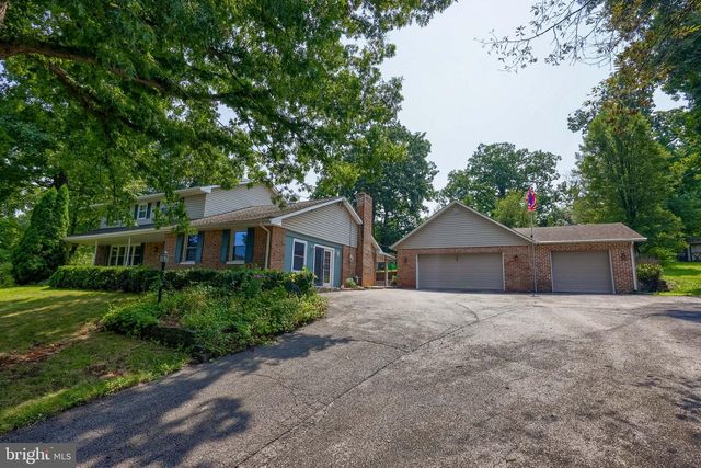 408 MARLOWE GARTH, Red Lion, PA 17356
