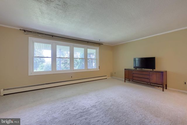 408 MARLOWE GARTH, Red Lion, PA 17356