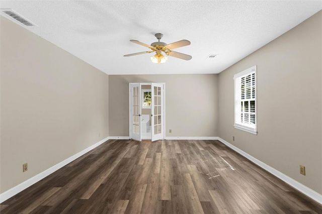 3722 Southgate Drive SW, Lilburn, GA 30047