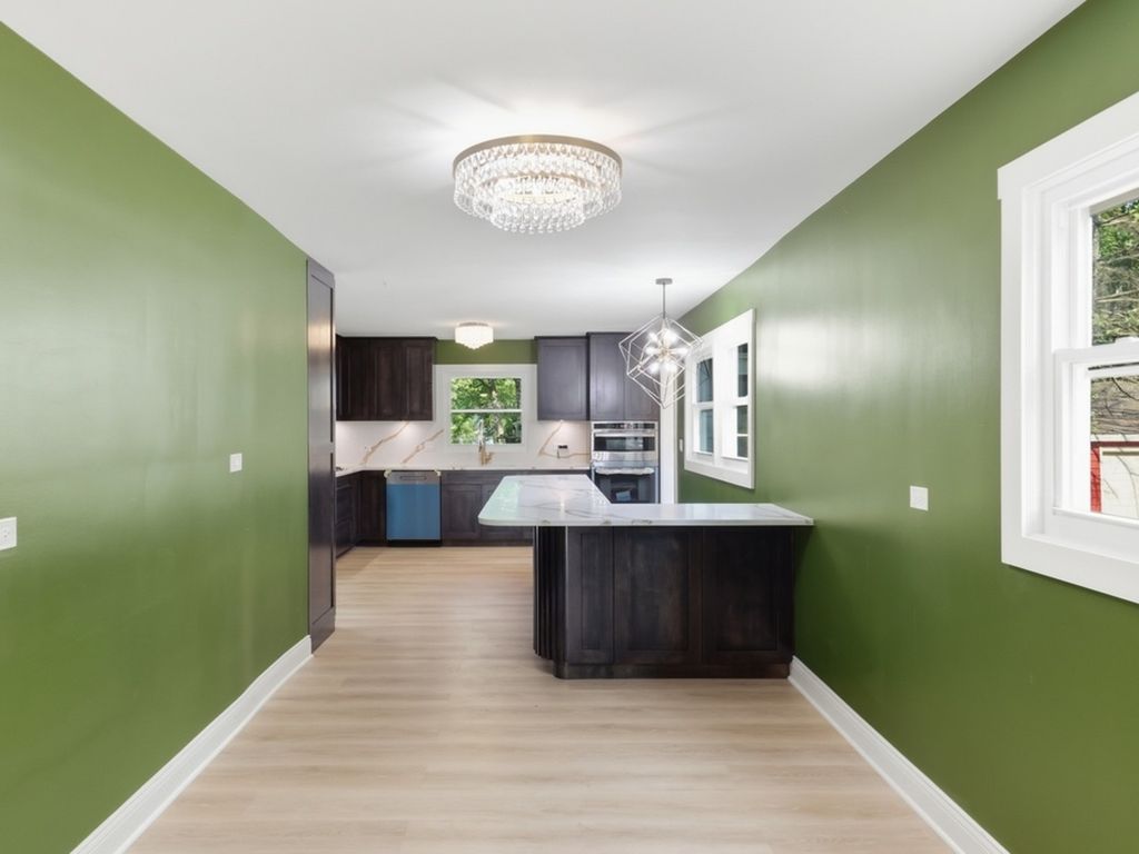 5905 Lee Avenue, Downers Grove, IL 60516 — photo 5