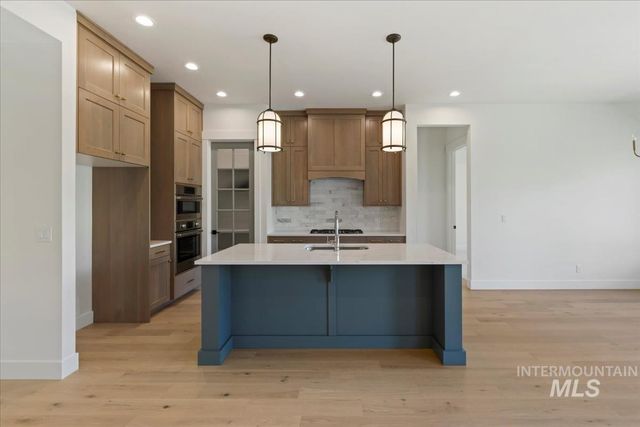 6314 E One Tree Place, Eagle, ID 83714