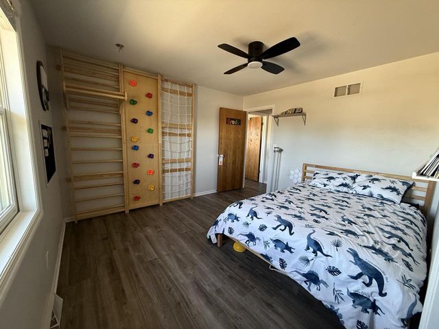 W144N10772 Lincoln DRIVE, Germantown, WI 53022