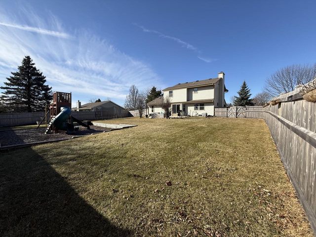 W144N10772 Lincoln DRIVE, Germantown, WI 53022