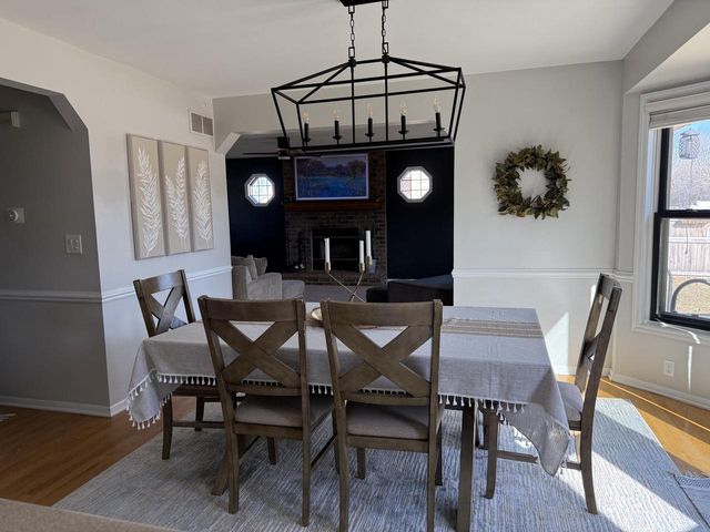 W144N10772 Lincoln DRIVE, Germantown, WI 53022