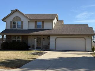 W144N10772 Lincoln DRIVE, Germantown, WI 53022