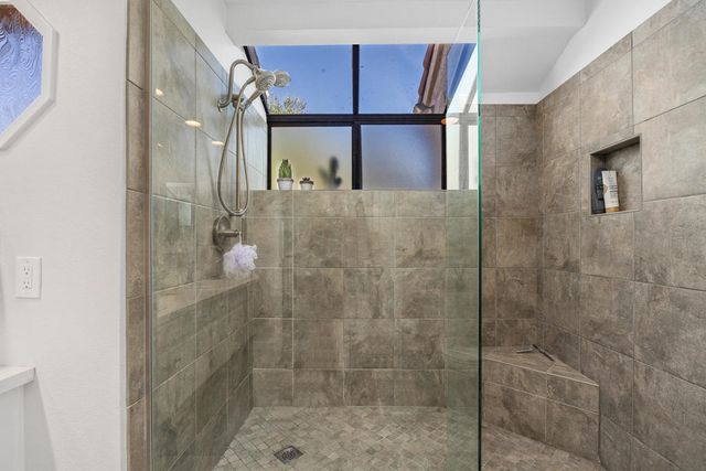 109 Verde Way, Palm Desert, CA 92260