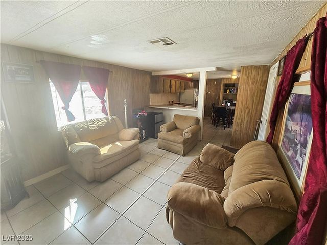 700 Kimberly Avenue, Pahrump, NV 89060