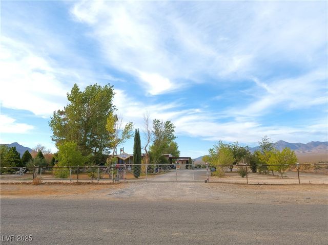 700 Kimberly Avenue, Pahrump, NV 89060