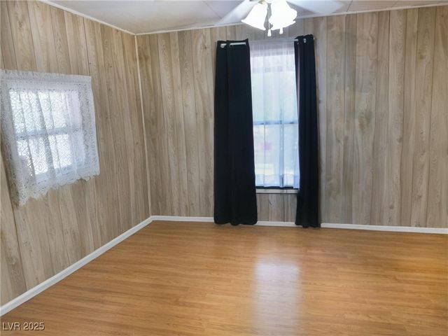 700 Kimberly Avenue, Pahrump, NV 89060