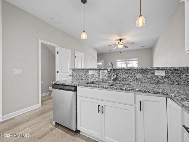 6 Outrigger Drive, Swansboro, NC 28584