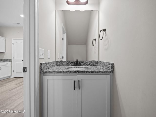 6 Outrigger Drive, Swansboro, NC 28584