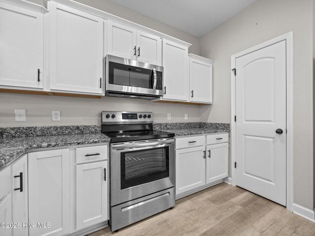 6 Outrigger Drive, Swansboro, NC 28584