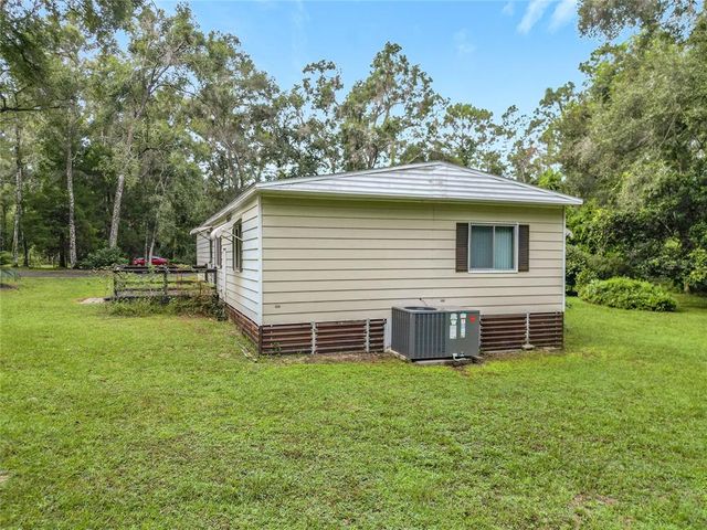 9116 CR 647CS, Bushnell, FL 33513