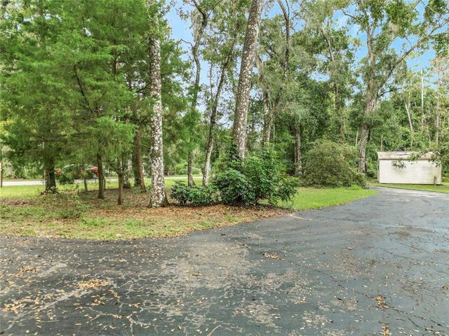 9116 CR 647CS, Bushnell, FL 33513
