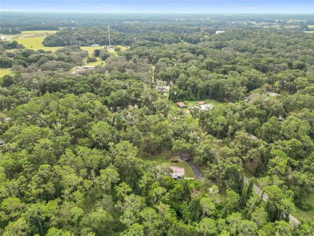 9116 CR 647CS, Bushnell, FL 33513
