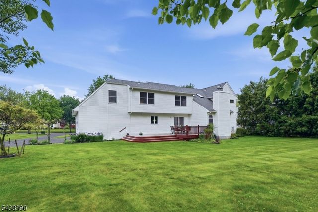 4 Tania Ct, Roxbury Twp., NJ 07876