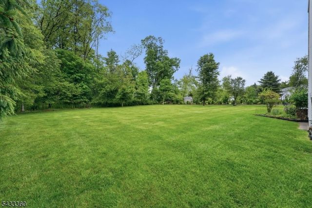 4 Tania Ct, Roxbury Twp., NJ 07876