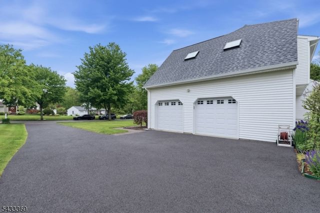 4 Tania Ct, Roxbury Twp., NJ 07876