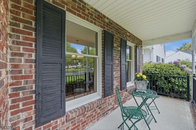 4 Tania Ct, Roxbury Twp., NJ 07876