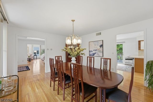 4 Tania Ct, Roxbury Twp., NJ 07876