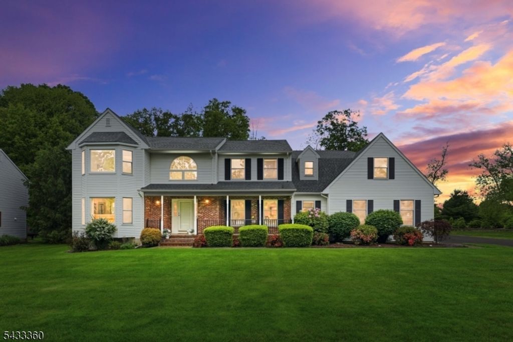 4 Tania Ct, Roxbury Twp., NJ 07876