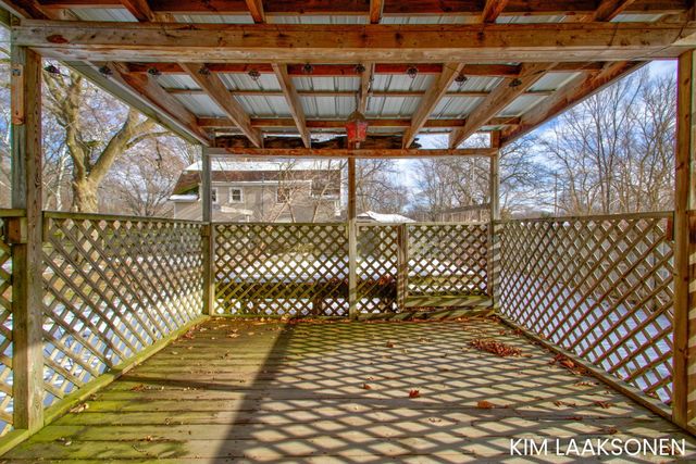 897 W 32nd Street, Holland City, MI 49423