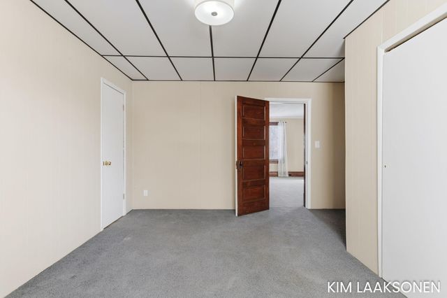 897 W 32nd Street, Holland City, MI 49423