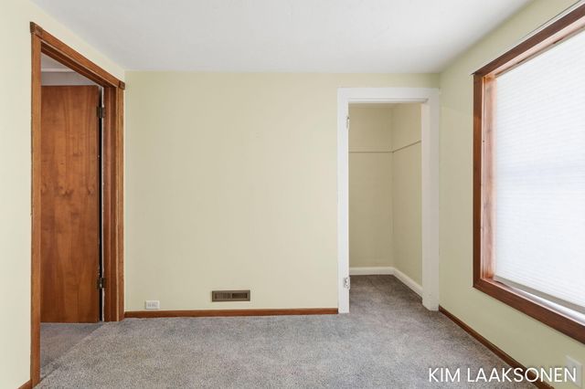 897 W 32nd Street, Holland City, MI 49423