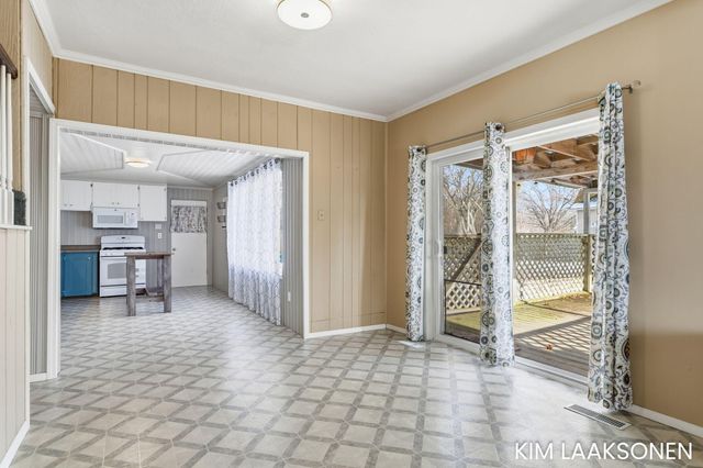 897 W 32nd Street, Holland City, MI 49423