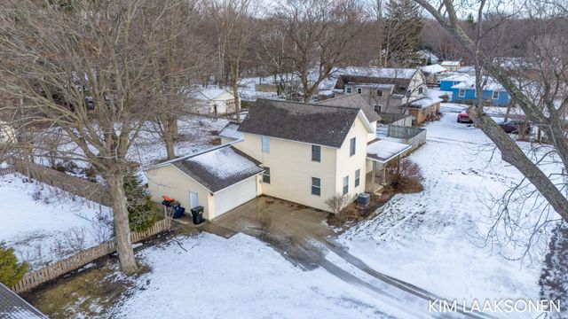 897 W 32nd Street, Holland City, MI 49423