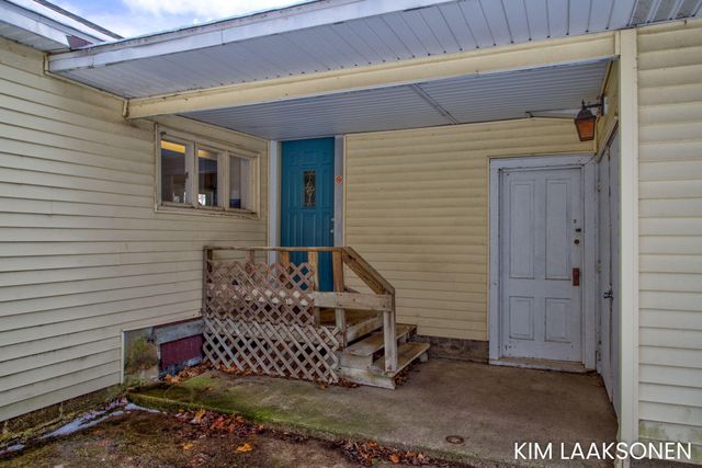 897 W 32nd Street, Holland City, MI 49423