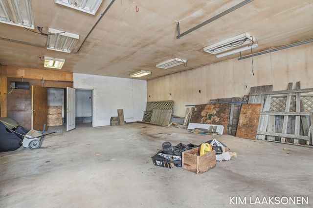 897 W 32nd Street, Holland City, MI 49423