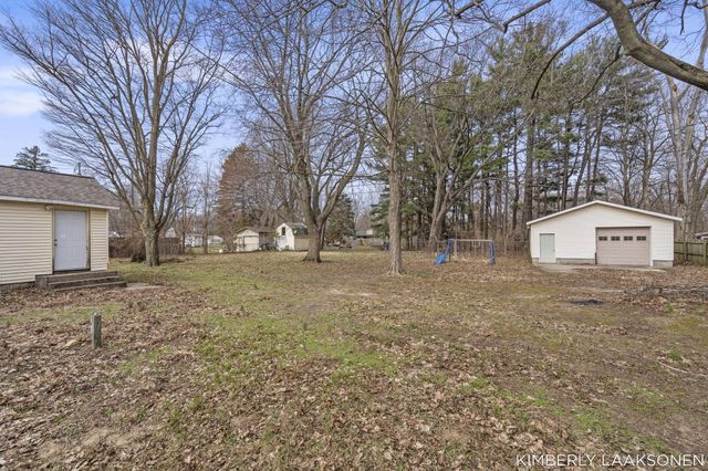 897 W 32nd Street, Holland City, MI 49423