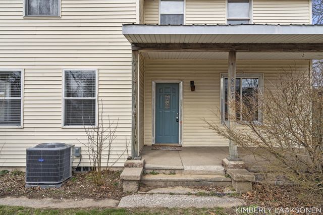 897 W 32nd Street, Holland City, MI 49423