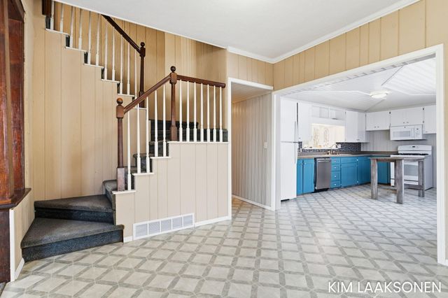 897 W 32nd Street, Holland City, MI 49423