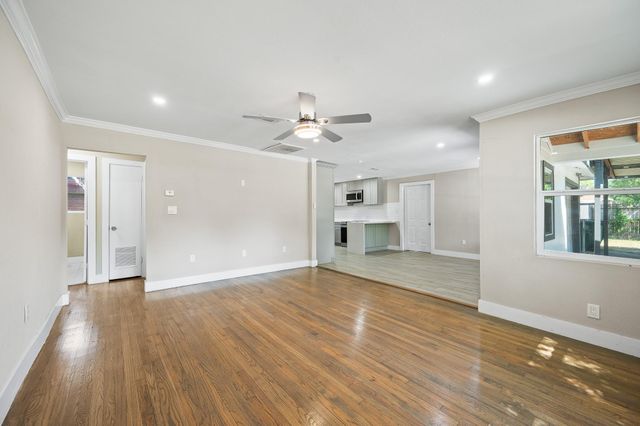 2222 Peppermill Road, Houston, TX 77080