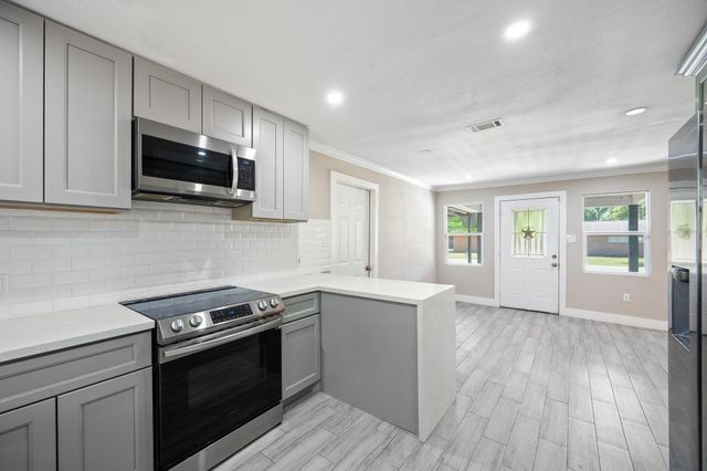 2222 Peppermill Road, Houston, TX 77080