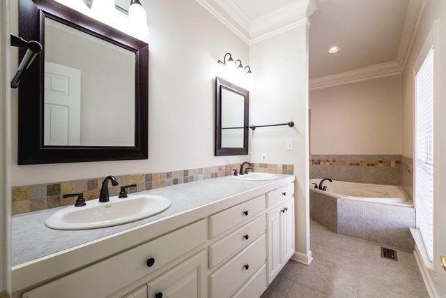 6 Gravelle Drive, Little Rock, AR 72223