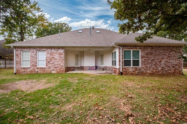 6 Gravelle Drive, Little Rock, AR 72223