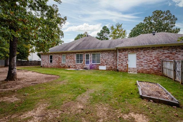 6 Gravelle Drive, Little Rock, AR 72223