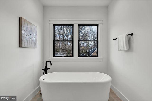 900 CAROLE CT SE, Vienna, VA 22180