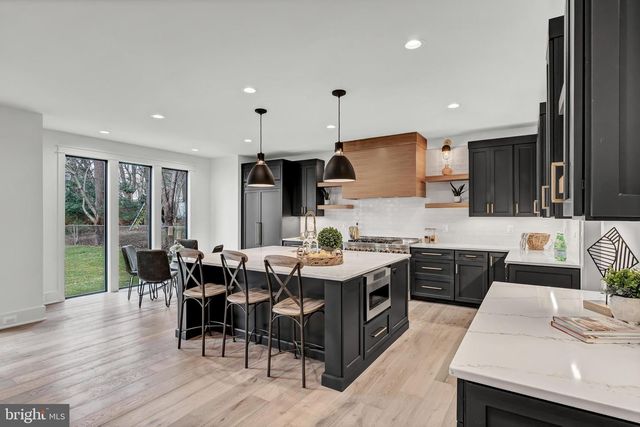 900 CAROLE CT SE, Vienna, VA 22180