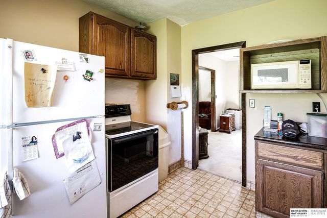 6523 Stones Throw Drive, Omaha, NE 68152