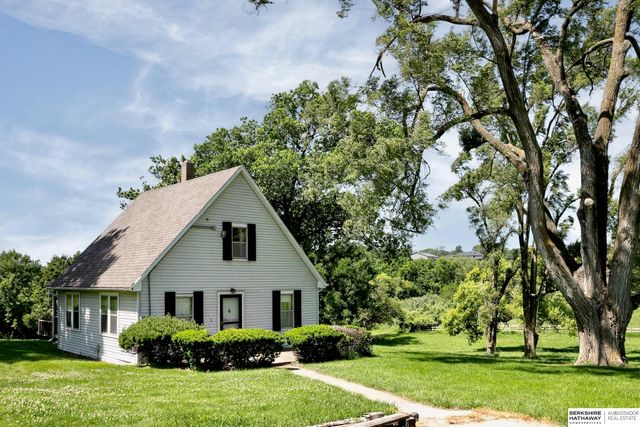 6523 Stones Throw Drive, Omaha, NE 68152