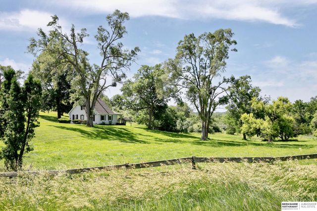 6523 Stones Throw Drive, Omaha, NE 68152