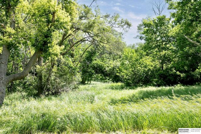 6523 Stones Throw Drive, Omaha, NE 68152