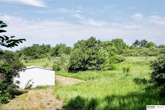 6523 Stones Throw Drive, Omaha, NE 68152